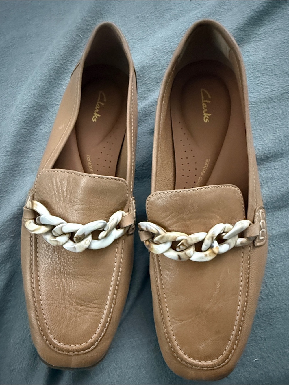 Clarks Women's Tan Leather Loafers with Marbled Chain Sarafyna